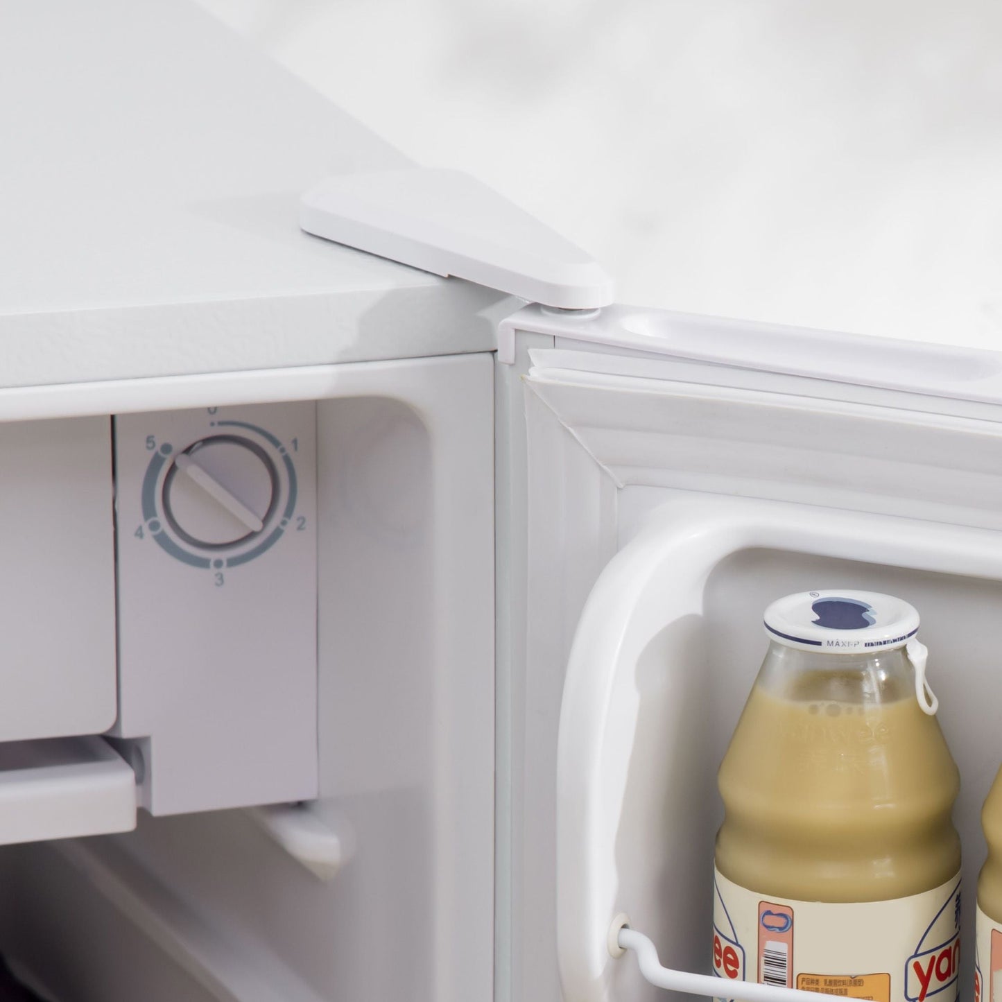 3.2 Cu.Ft Mini Fridge with Freezer, Single Door Compact Refrigerator