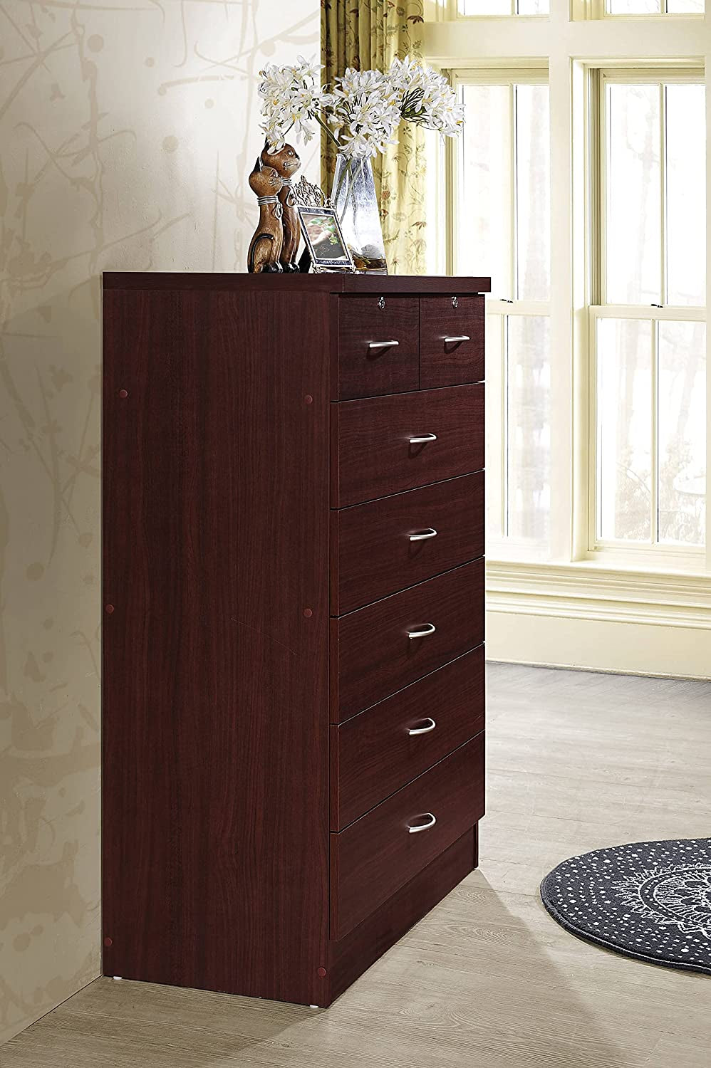 7 Drawer Wood Dresser for Bedroom, 31.5 Inch Wide Chest of Drawers,